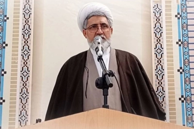 دعوت امام جمعه بستک از خیرین برای حمایت از دانش‌آموزان نیازمند در جشن عاطفه‌ها / اهدای 700 بسته تحصیلی  دانش آموزان نیازمند با مشارکت خیرین